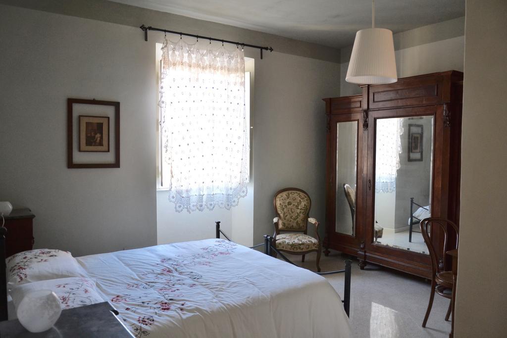 Monte Libretti B&B I Due Gelsi الغرفة الصورة